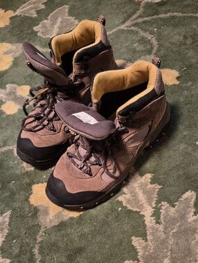 Columbia Brown Hiking Boots with Yellow Lining